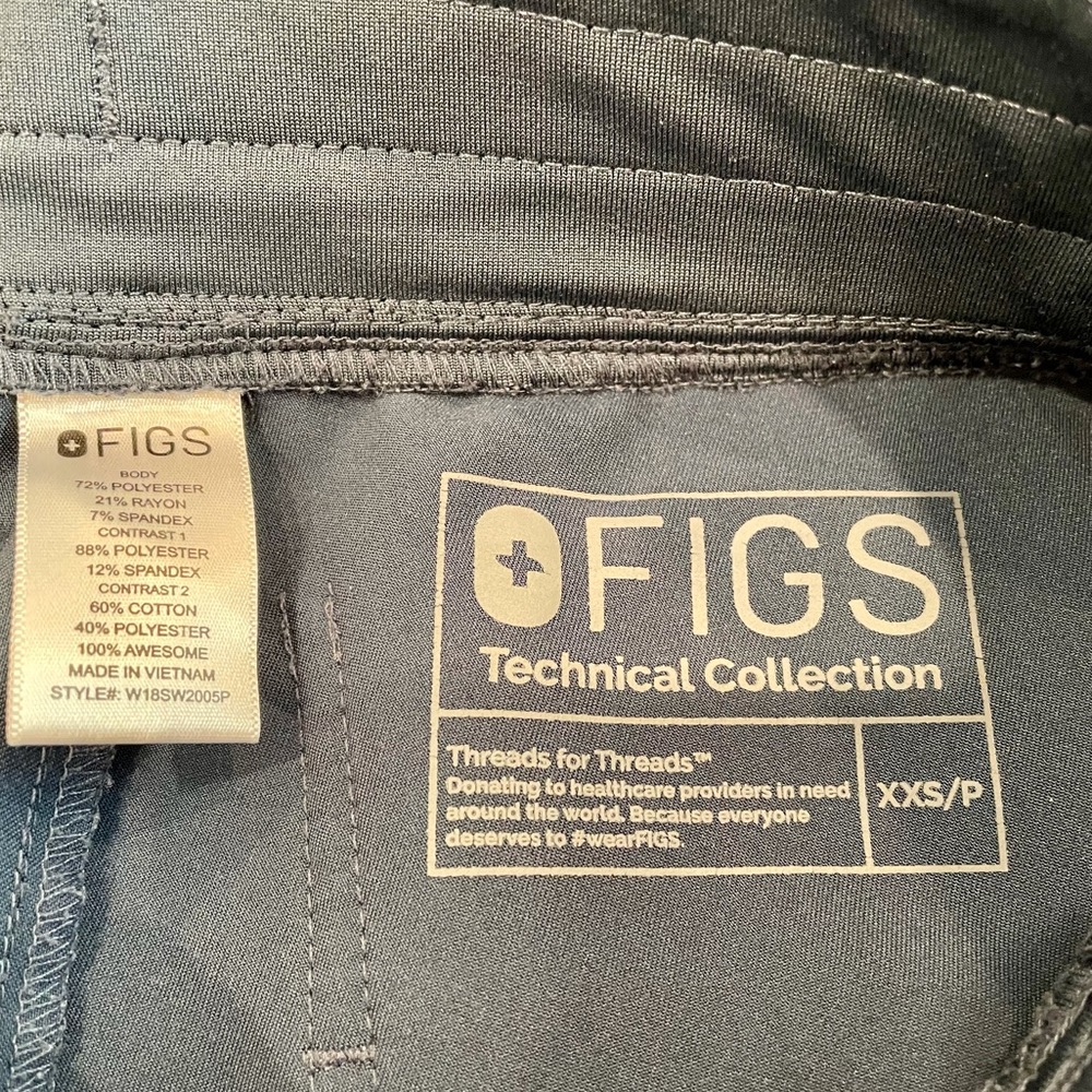 Figs Dark Harbor Zamora Gem